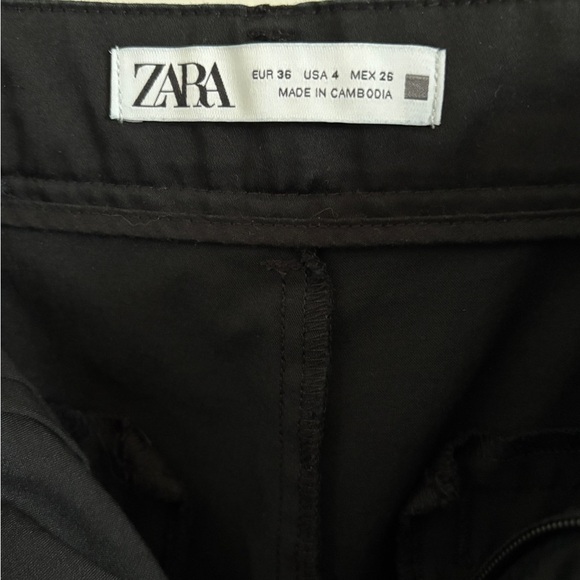 Zara Women’s Classic Pleated Black Trousers Pants Modern Cut Pockets Size 4 - Picture 5 of 5